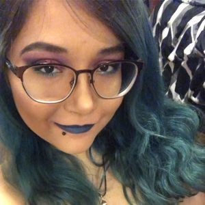 Meet your Posher, Michala